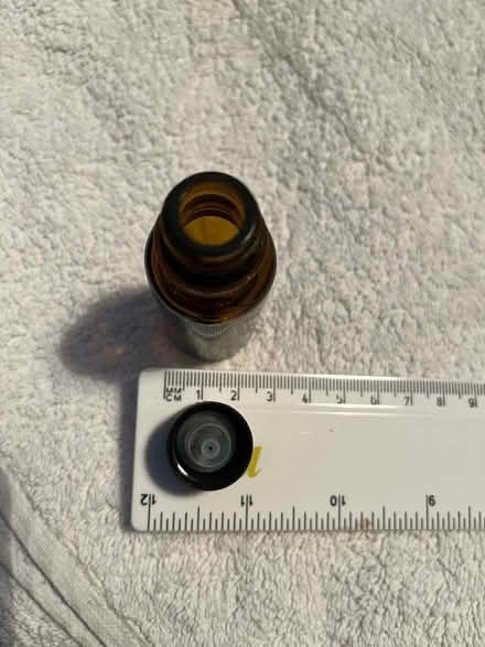 Photo of free About 100 lids for dropper bottles (Wanstead E11) #2