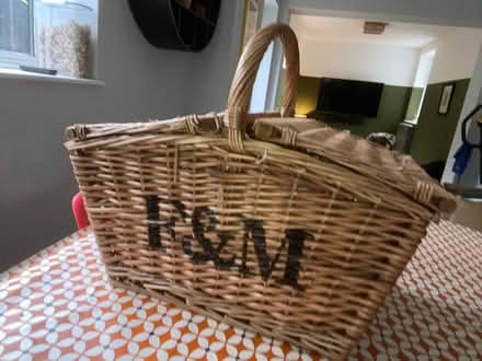 Photo of free Fortnum & Mason hamper basket (Twickenham TW1) #2