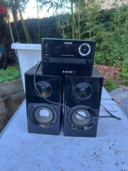 Photo of free Phillips Speakers (Palo Alto, near Cal Ave) #1