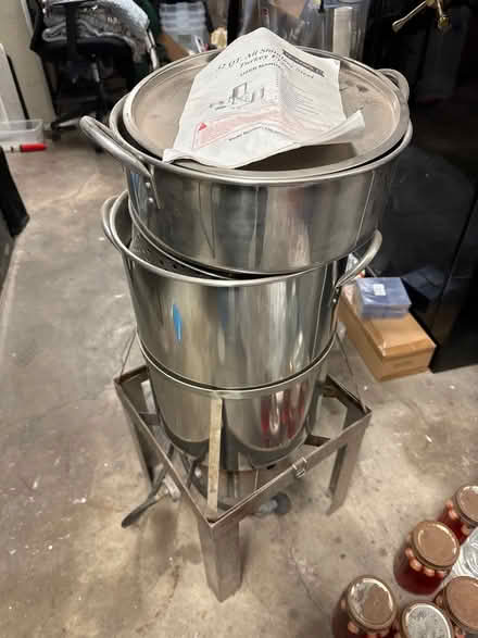 Photo of free 32 Qt stainless turkey fryer (Inner Richmond) #1