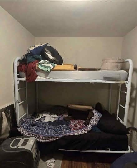 Photo of free Bunkbed (NE Portland) #1