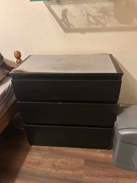 Photo of free ikea set 3 drawers (moston M40,) #1