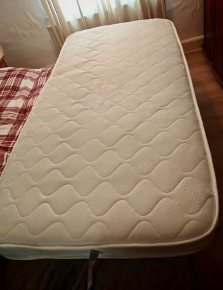 Photo of free Single mattress (Wormholt road) #1