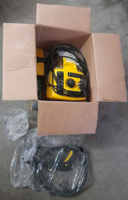 Photo of free steam cleaner (Near station, Tonbridge, Kent) #2
