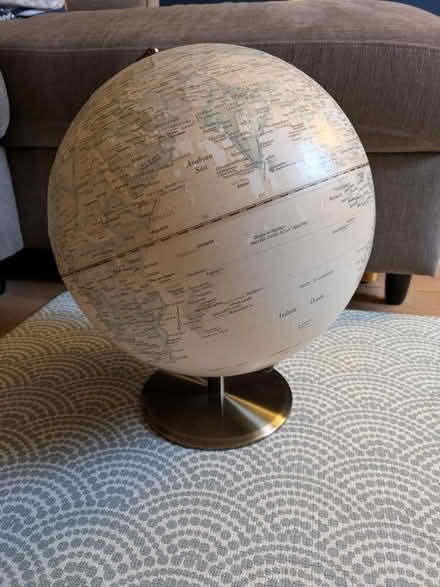 Photo of free Globe (St Albans AL3) #1
