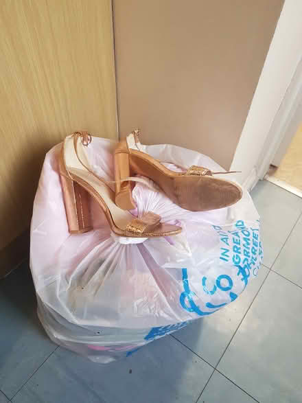Photo of free Clothes (B33 kitts green) #1