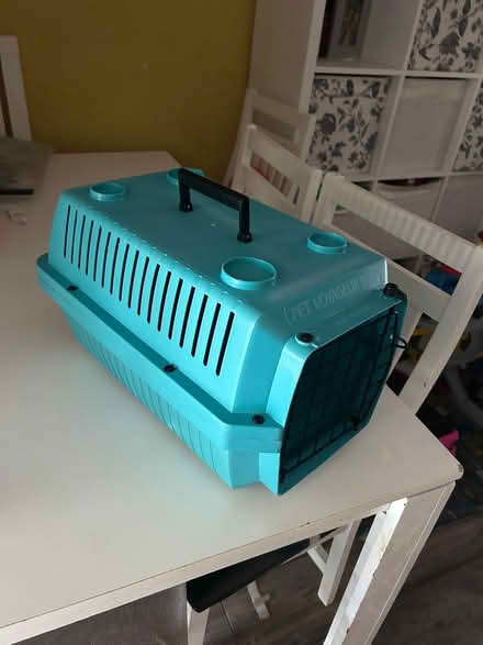 Photo of free Pet carrier (Maypole/Solihull lodge/B14) #1