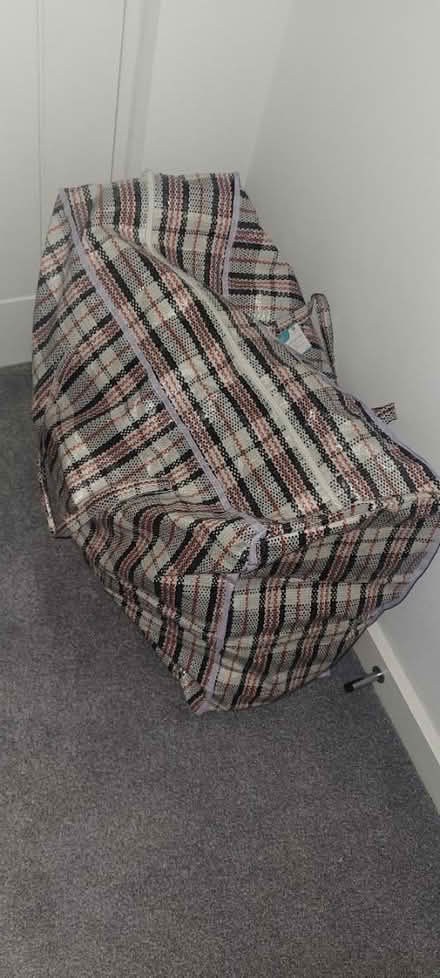 Photo of free Boys clothes (Tattenhoe Park) #1