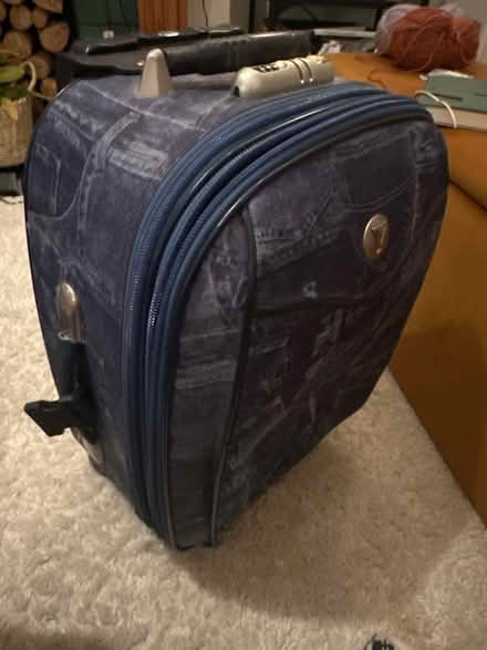 Photo of free Extendable cabin bag suitcase (N22) #1