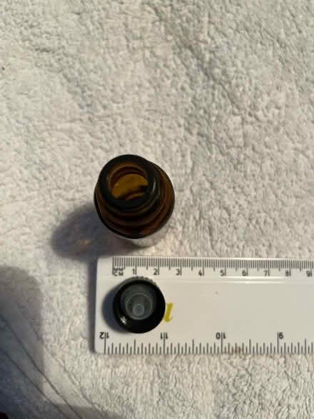 Photo of free About 100 lids for dropper bottles (Wanstead E11) #3