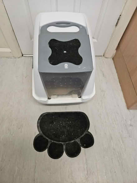 Photo of free Cat litter box (Burnage M19) #1