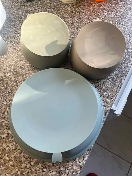 Photo of free Silicone bowls and plate for babies (IG10) #2