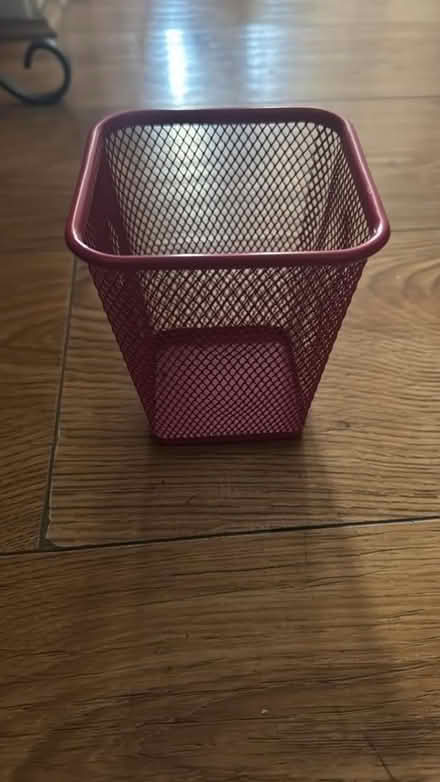 Photo of free Pen holder (LU2) #1