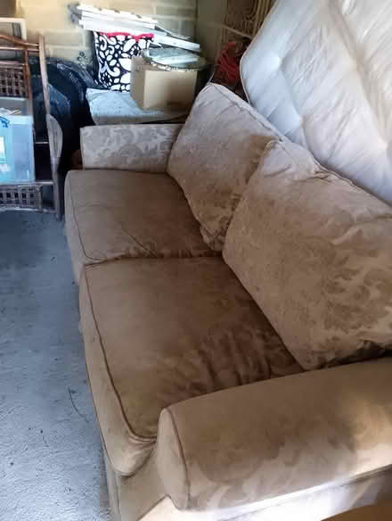 Photo of free Settee (Tetbury) #2