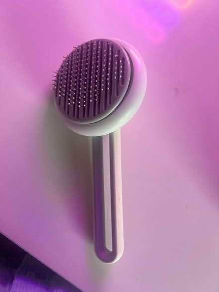 Photo of free Petkit cat brush - damaged pins (Marks Gate IG7) #2