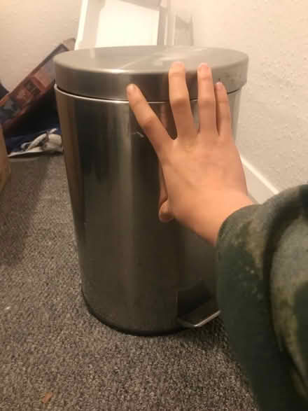 Photo of free Medium bin (Davenport SK3) #2
