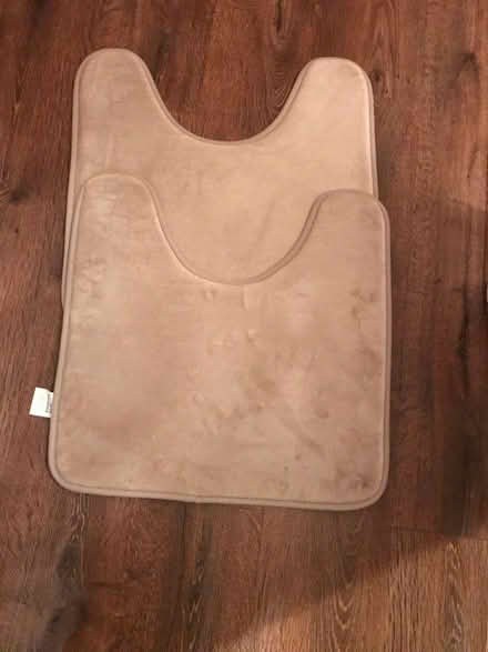 Photo of free Pedestal mats (Bannockburn FK7) #1