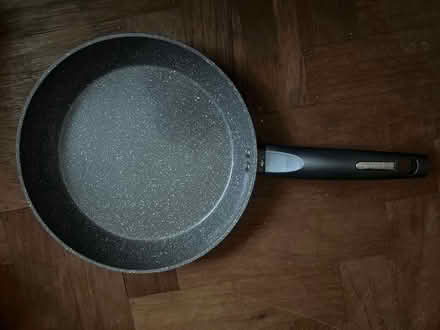 Photo of free Tower Large frying pan & 4 glasses (WS7 Chasetown) #1