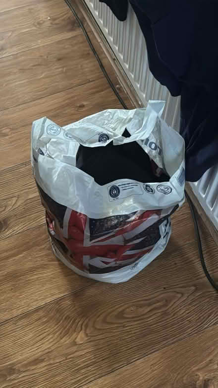 Photo of free 10/12 womens clothes (LU2) #1