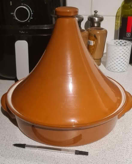 Photo of free Ceramic Tagine Pot - with crazing SEE DESCRIPTION (Barkingside IG2) #2