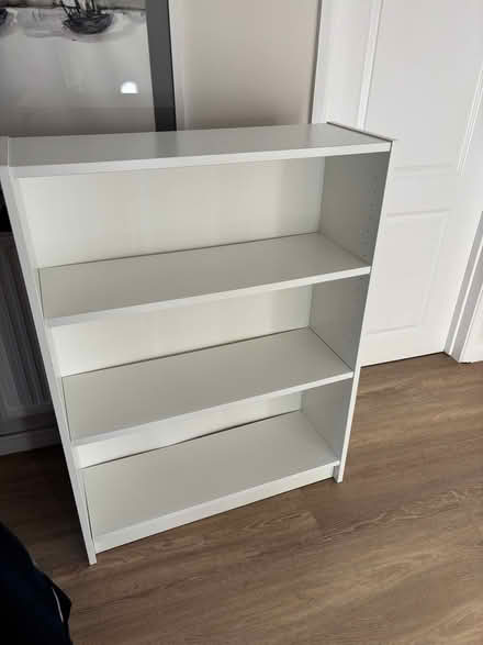 Photo of free White book case (Top Amersham HP6) #3