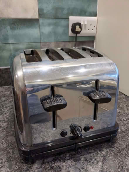 Photo of free 4 Slot Toaster (Steyning BN44) #1