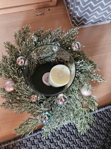 Photo of free Christmas decorative table piece (Teddington) #2