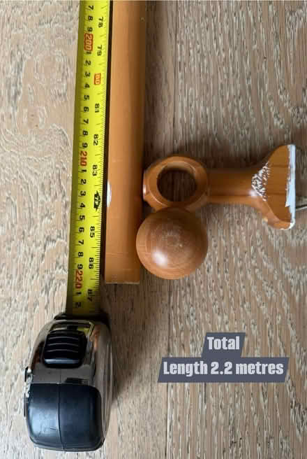 Photo of free Wooden Curtain Pole (GU22) #4