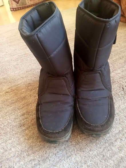 Photo of free Rubber Duck Snowboots size 6 (Carlton Hill BN2) #2