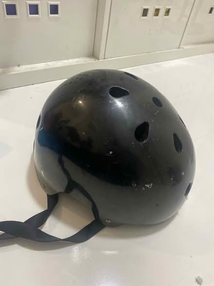 Photo of free Helmet (SE11) #1