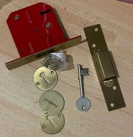Photo of free Unused Deadlock and Sashlock (Ashburton SE25) #3