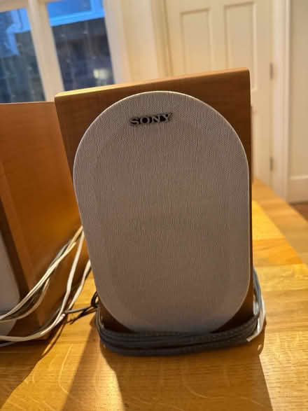 Photo of free Pair of Sony speakers (Hove Station area BN3) #3