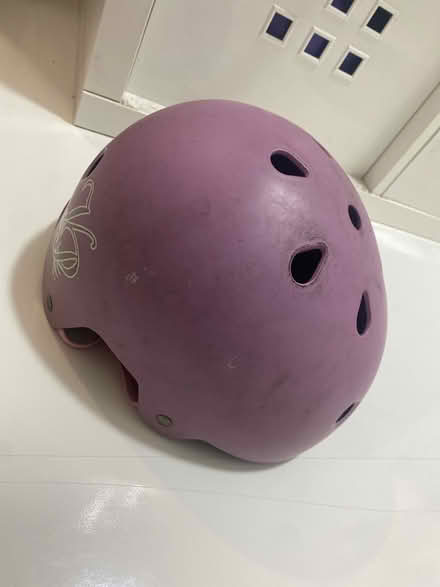 Photo of free Helmet girls (SE11) #1
