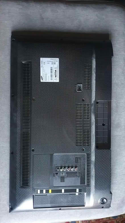 Photo of free 32" Samsung TV (Victoria Park) #1
