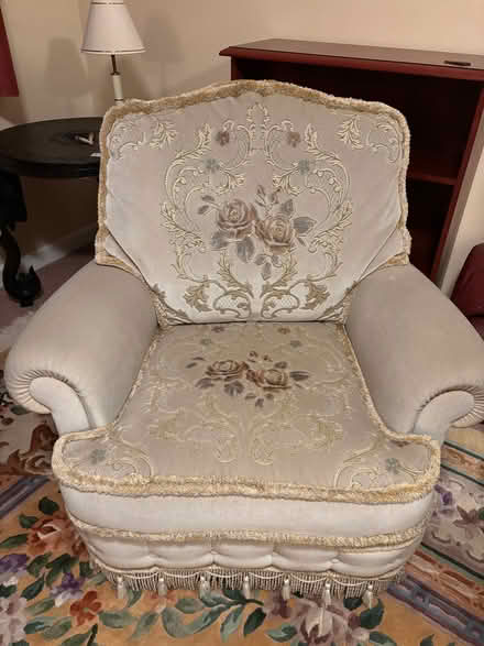 Photo of free 3 large comfy fabric lounge chairs (Ferndown BH22) #1