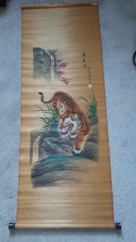 Photo of free Pair of Chinese painted scrolls (Maybury Hill GU22) #3