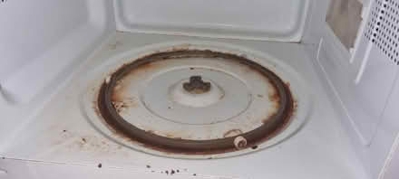 Photo of free Microwave (N7 Holloway/Kentish Town) #3
