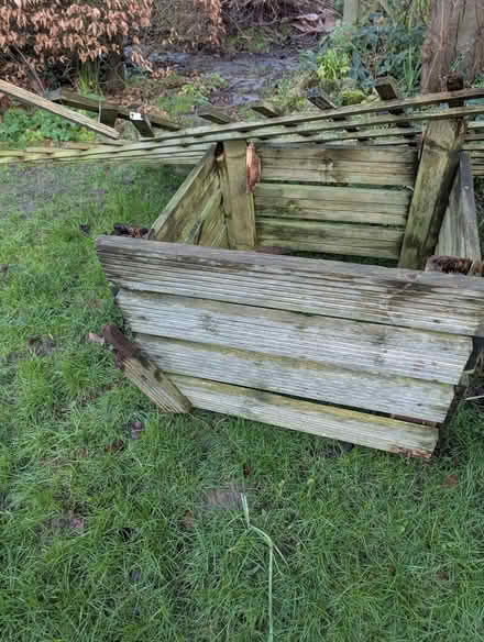 Photo of free Broken wood trellis and compost bin (Headington OX3) #2
