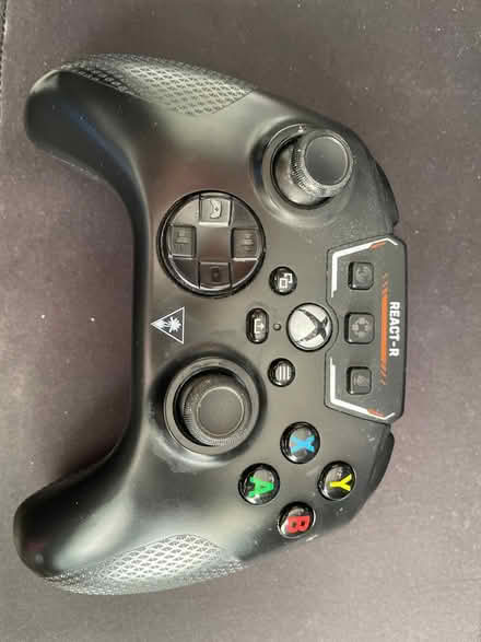 Photo of free Wired Xbox controller- FAULTY (Sawbridgeworth, CM21) #1