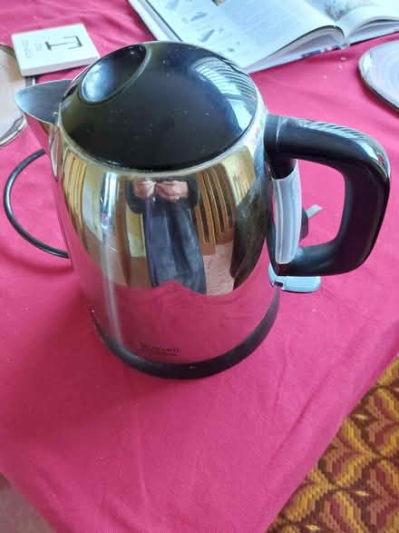 Photo of free Russell hobbs kettle 1litre (Worcester Park KT4) #2