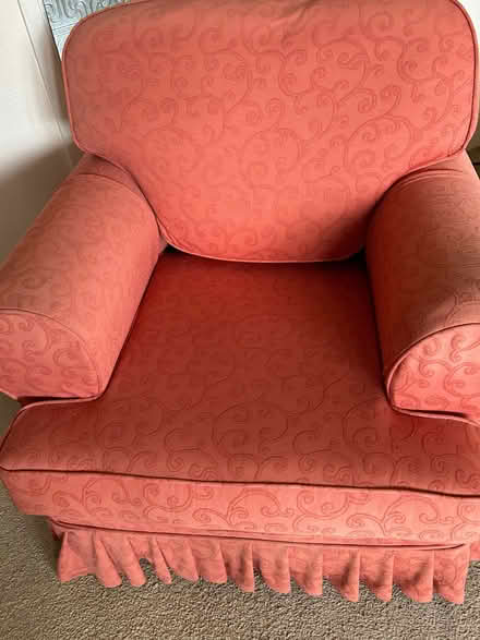 Photo of free Suite of 3 seat sofa and armchair (Ellesborough HP17) #1