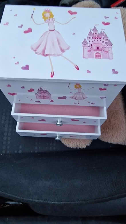 Photo of free Music box (Islington) #2