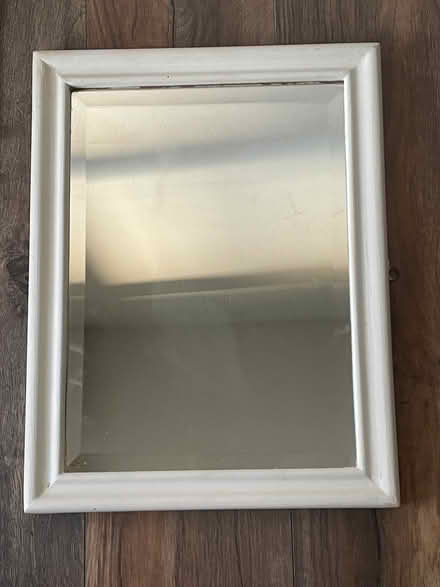 Photo of free Small mirror with white frame (Highbury New Park N5) #1
