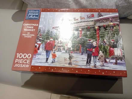 Photo of free 1000 piece puzzle (Winwick WA2) #1