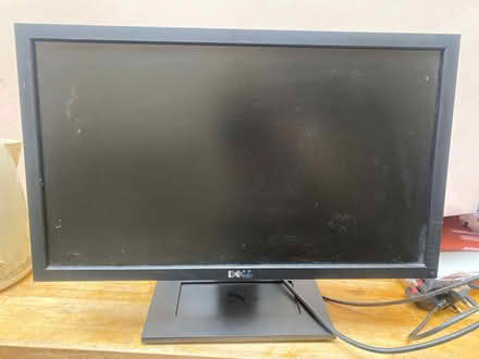 Photo of free DELL Computer Monitor 23” screen with cables. (Askew Road W12) #2