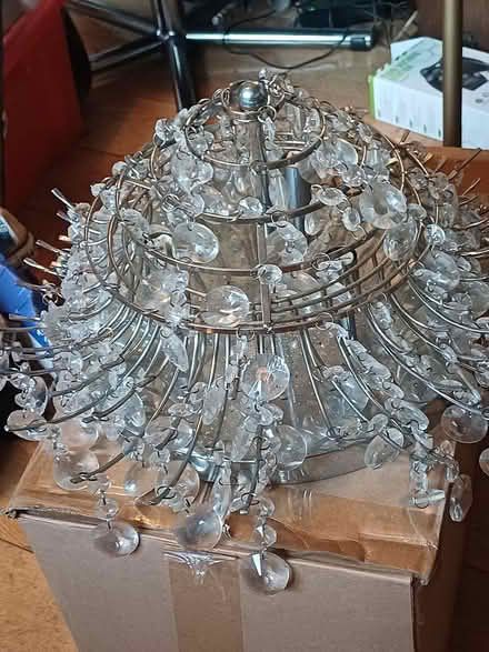Photo of free 4 chandeliers (Orpington BR5) #1