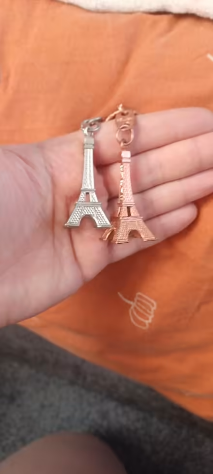Photo of free Eiffel tower keyrings (Leicester, LE3) #1