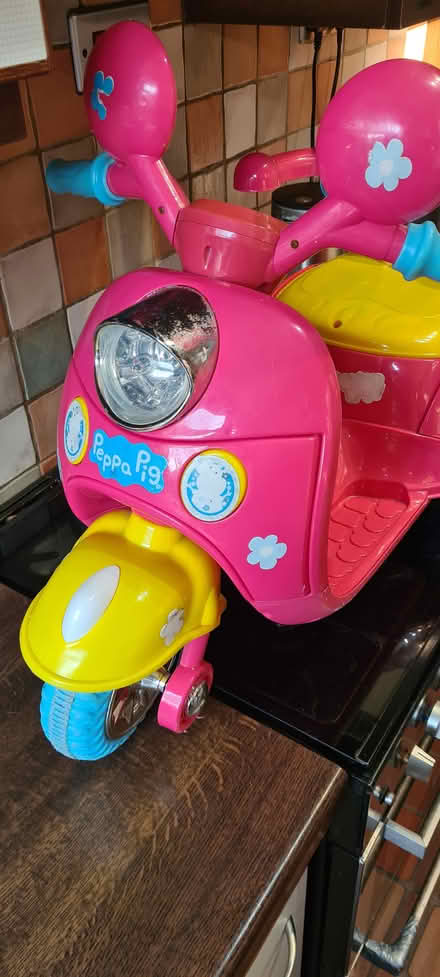 Photo of free Peppa pig battery bike (Sherwood, Nottingham) #4