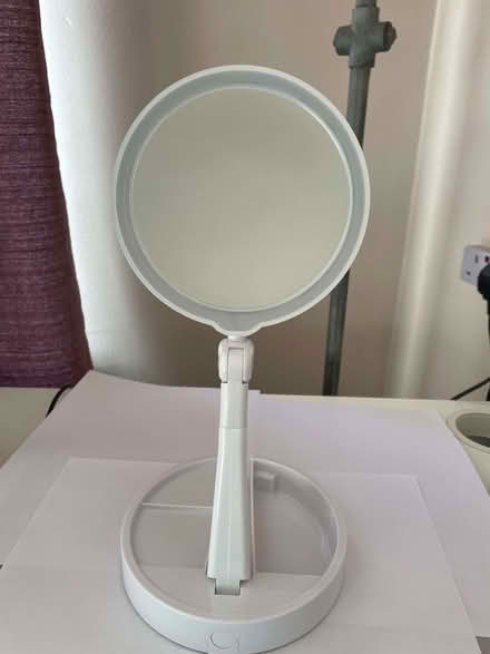 Photo of free Double sided mirror with light (Poets MK40) #1