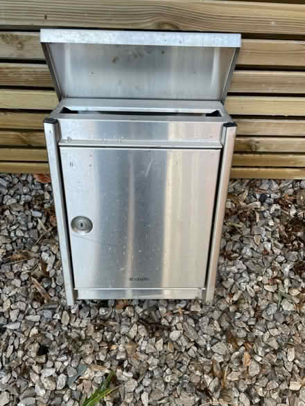 Photo of free Brabantia letterbox (KT2 North Kingston) #3